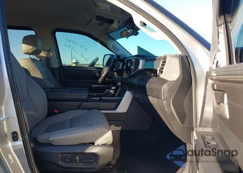 2022 Toyota Tundra Sr5 из США, поврежденный, VIN 5TFLA5AB7NX017674